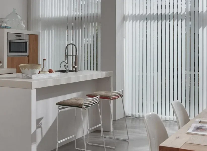 cortinas-verticales-para-cocina.101013-optimized-rey0nh2oi2vxr1xk4pdbknpu2zisi5y5iaosfdrg3e
